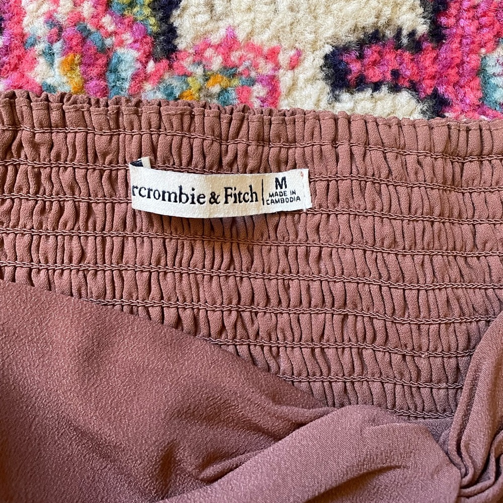 A&F top - Picture 3 of 3